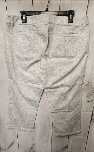 Chico's Women's Size 3 = US 16 Gray Floral Pants
