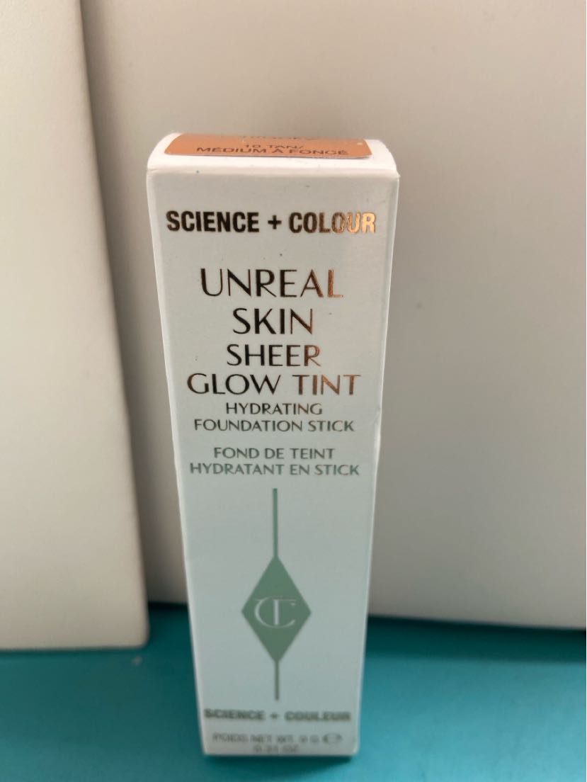 NIB Charlotte Tilbury Unreal Skin Sheer Glow Tint 10Tan 0.31fl oz Cosmetic