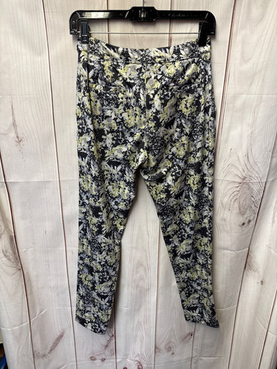 Lululemon Women's Size 4 Black & yellow Floral Active Pants