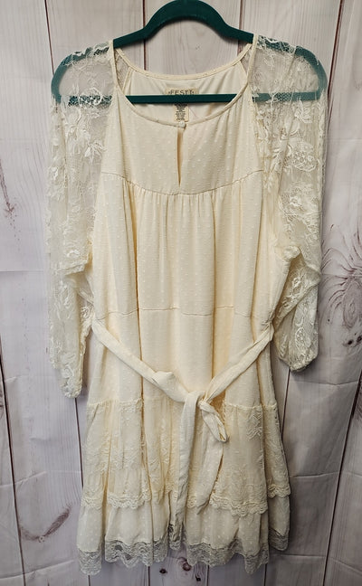 Festi Women's Size 2X White Lace Dress