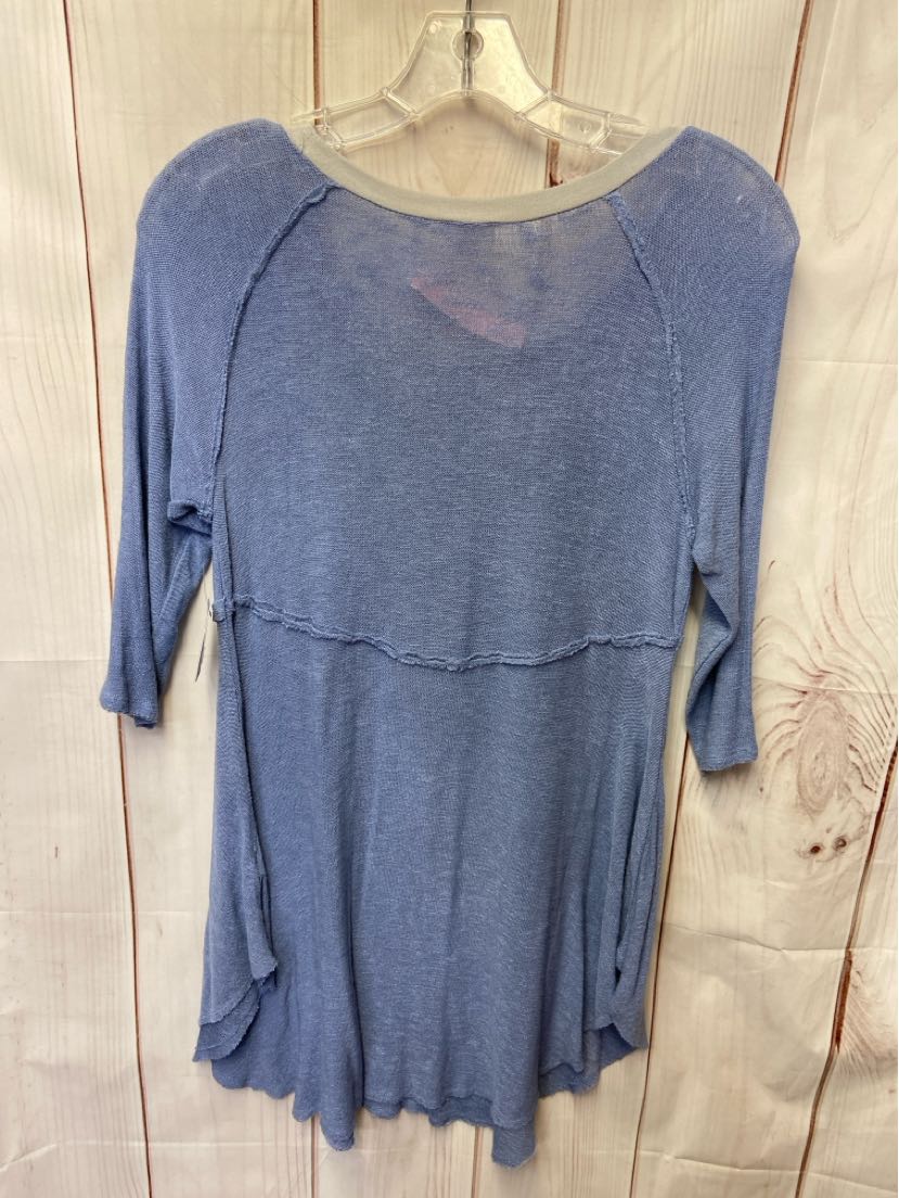 NWT Free People Women's Size M Blue 3/4 Sleeve Top