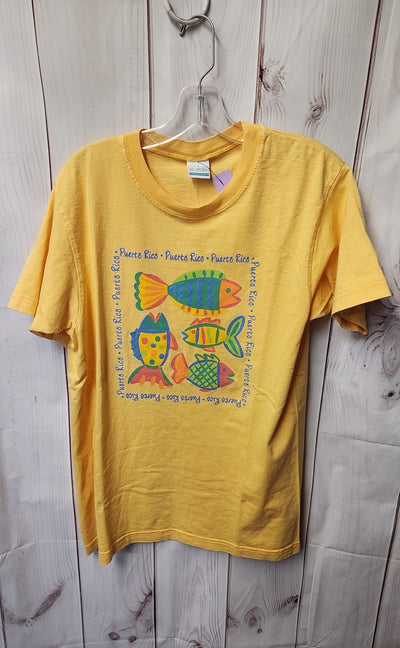 On White Men's Size M Yellow Shirt