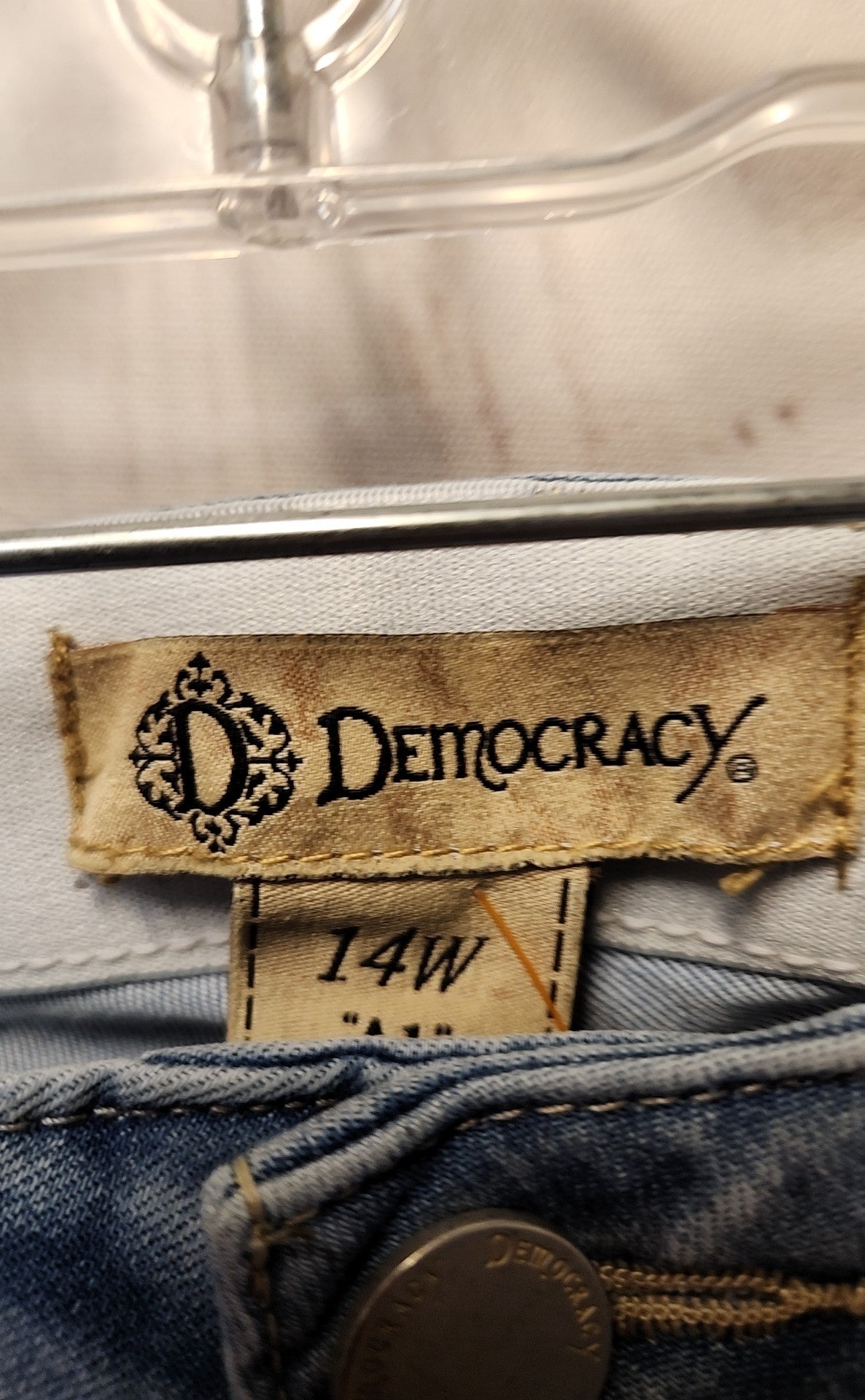 Democracy Women's Size 32 (13-14) Blue Jeans