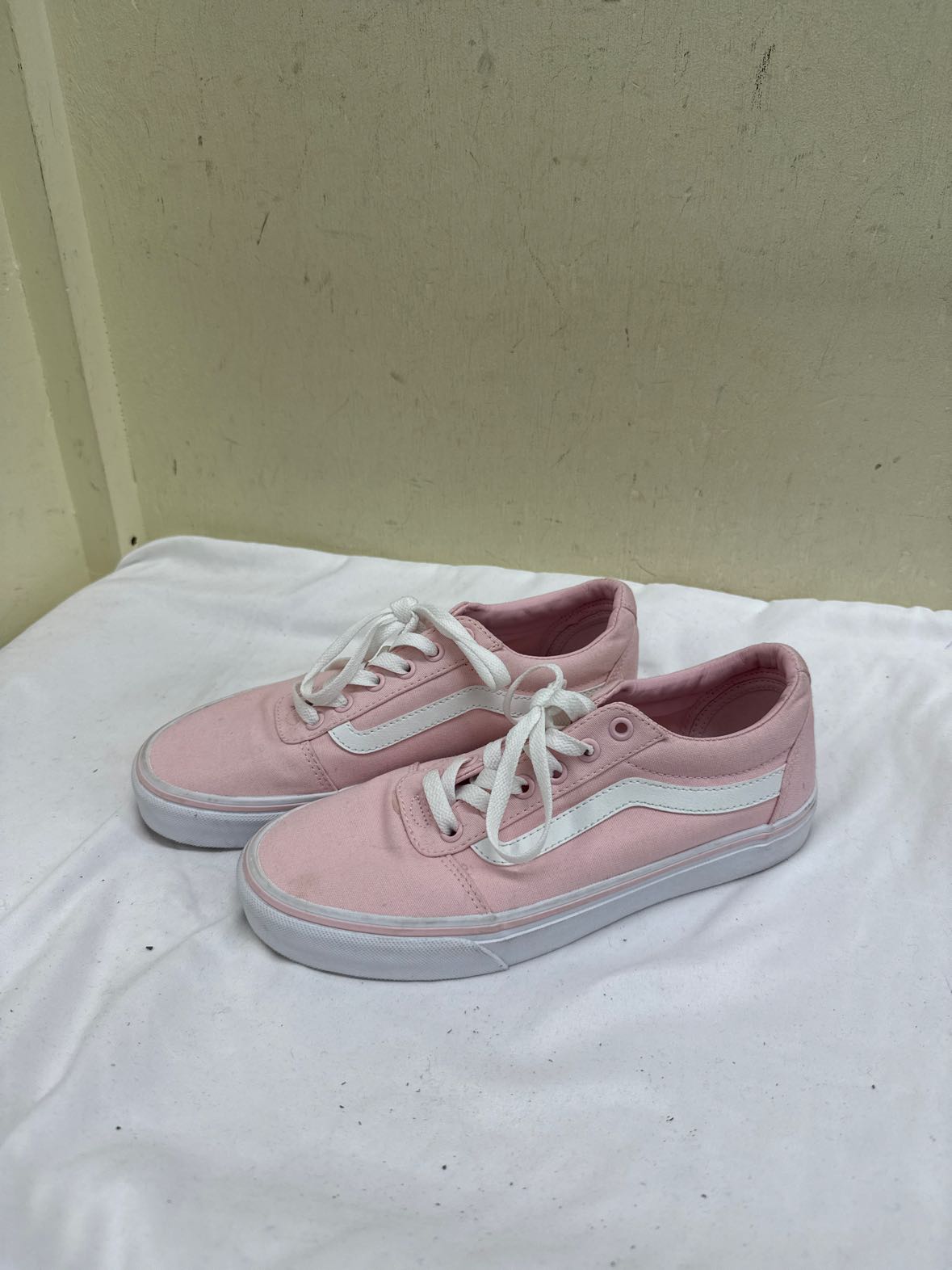 Vans Women's Size 8-1/2 Pink Sneakers Shoes
