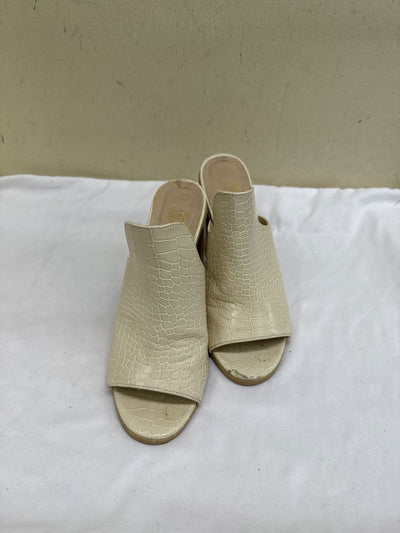 Seven7 Women's Size 7-1/2 Off-White Pumps Shoes