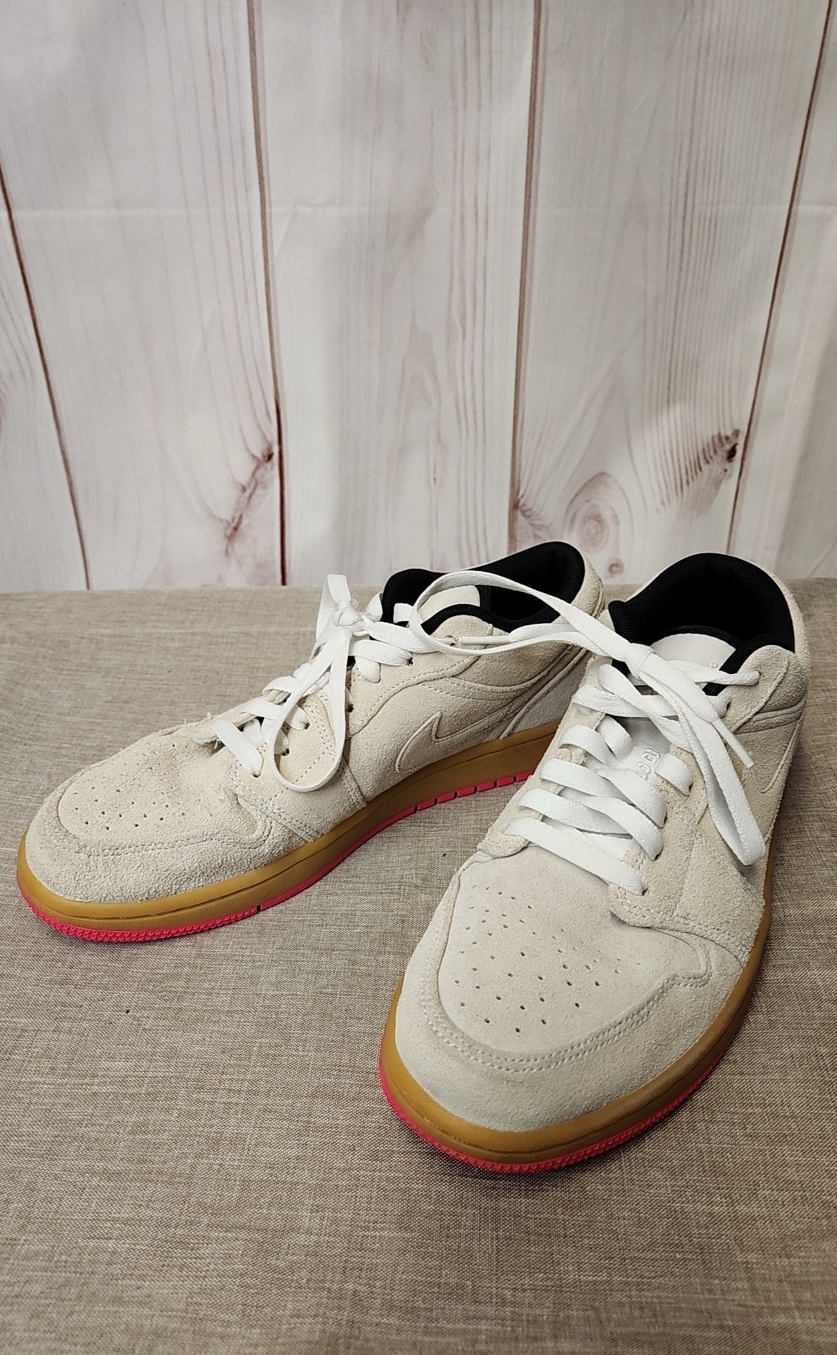 Nike 55355-119 Air Jordan 1 Low Beige Suede Pink Sole  Men's Size 8-1/2 Shoes