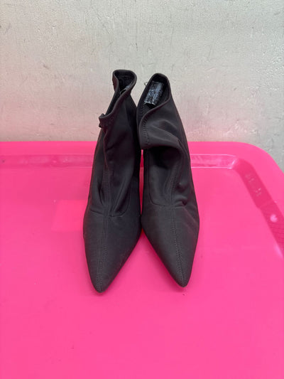 Predictions Women's Size 6 Brown Boots