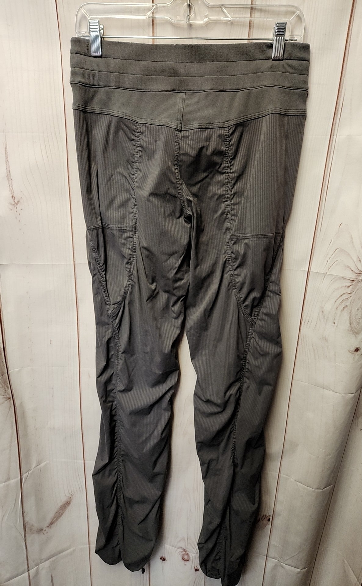 Lululemon Women's Size 8 Gray Active Pants