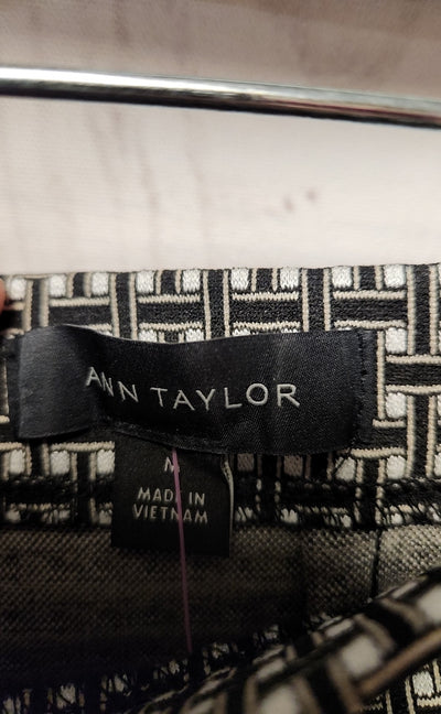 Ann Taylor Women's Size M Black Skirt