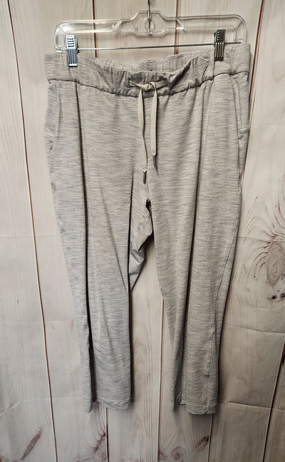 Lululemon Women's Size 8 Gray Active Pants