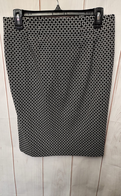Elle Women's Size S Black & White Skirt