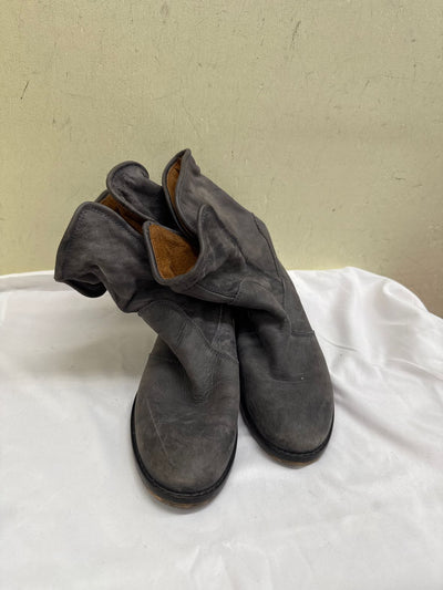 Sixty Seven Women's Size 38 = 7-1/2 Gray Boots Shoes