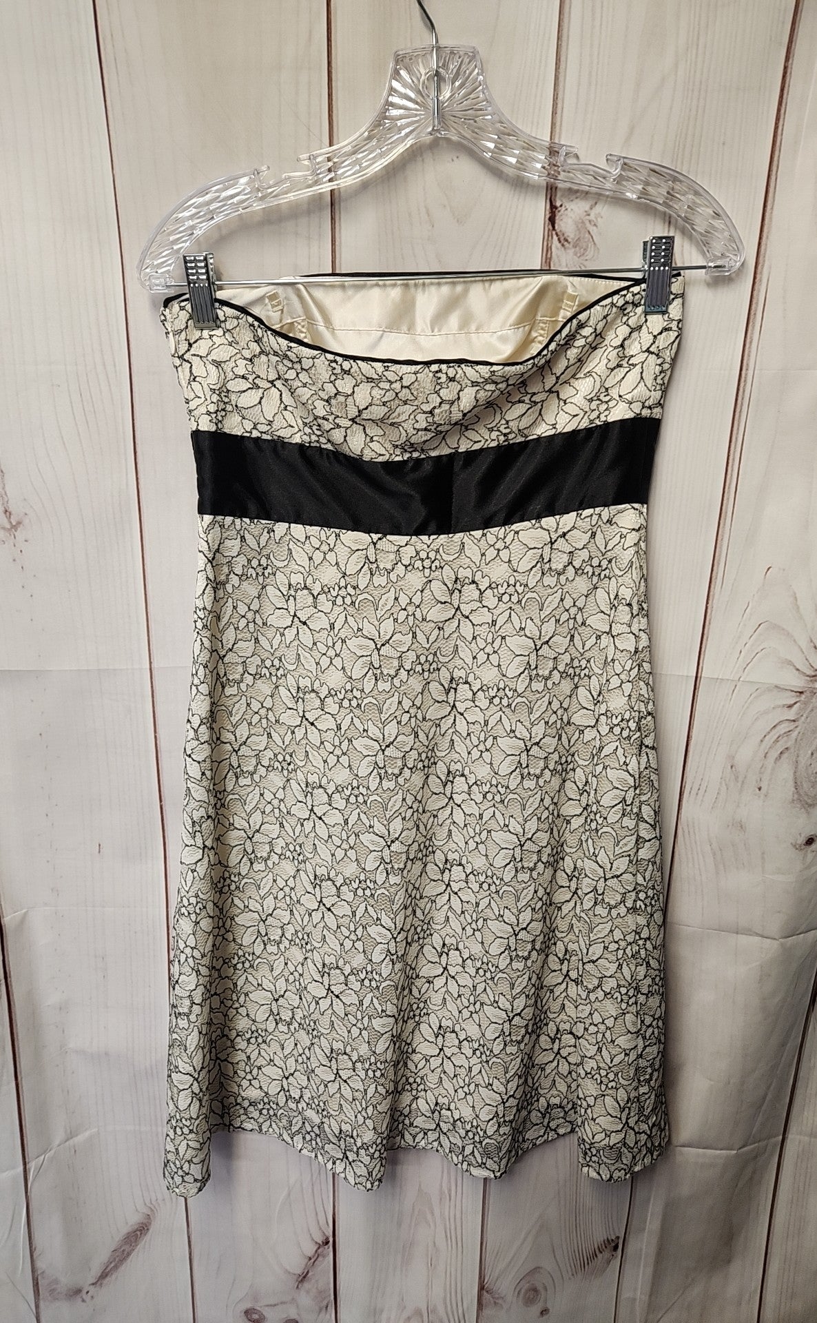 White House Black Market Women's Size 2 White Dress