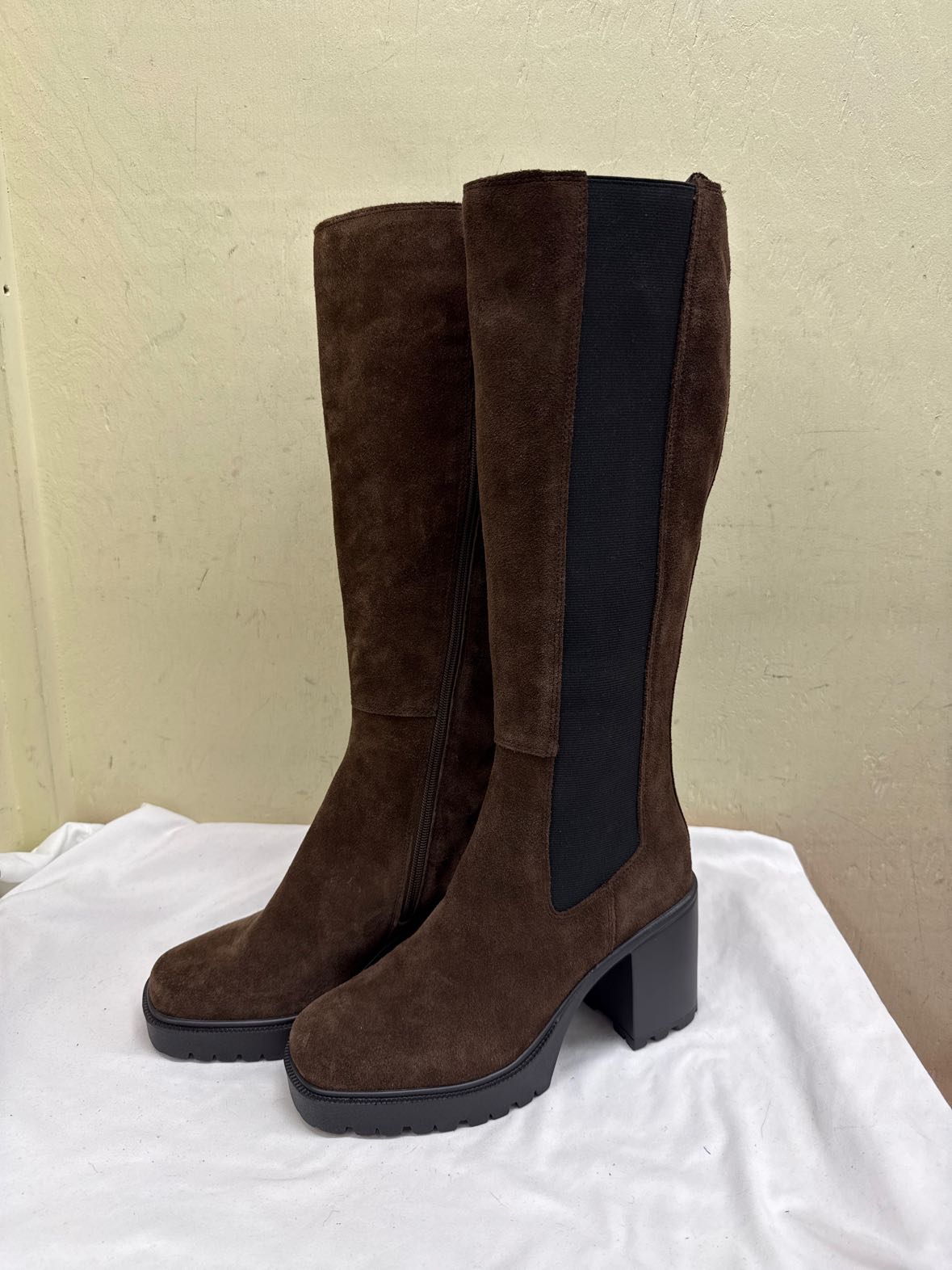 Steve Madden Women's Size 8-1/2 Brown Boots Shoes