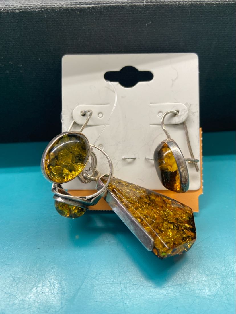 .925 Sterling Silver Amber Size 8-1/2 Ring/Pendant/Earrings Jewelry Set