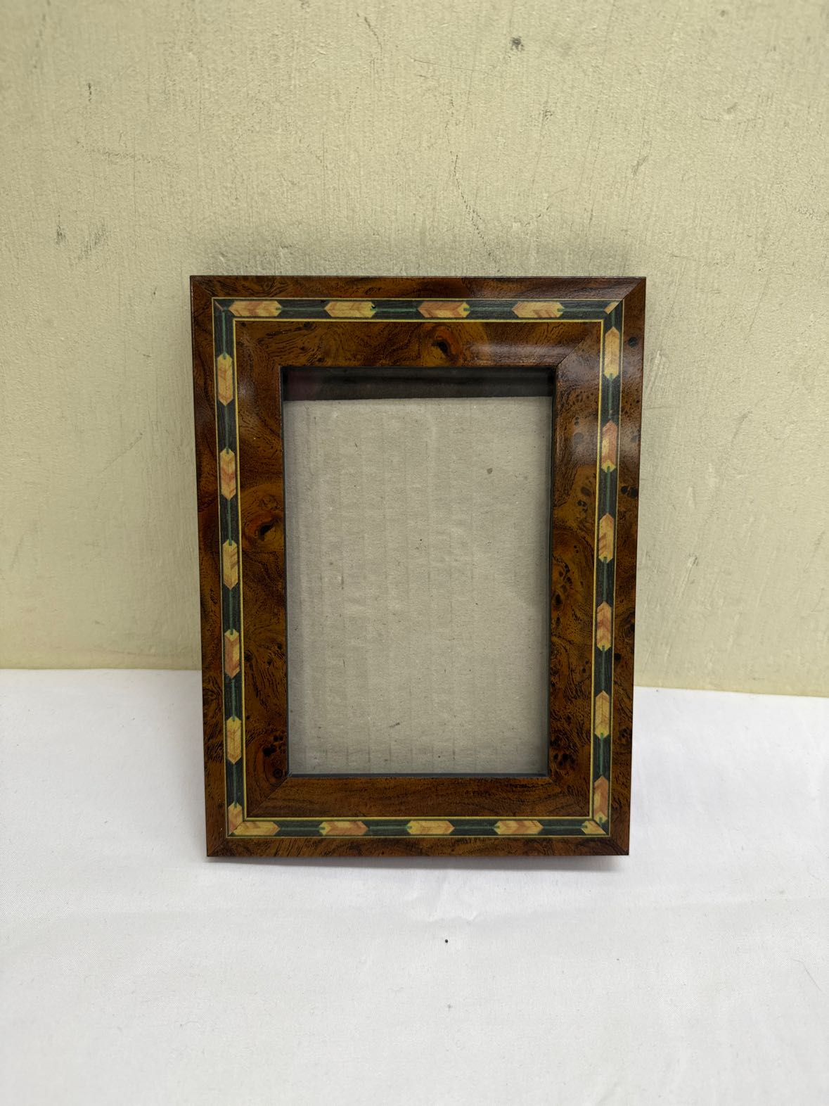 Brwon Frame