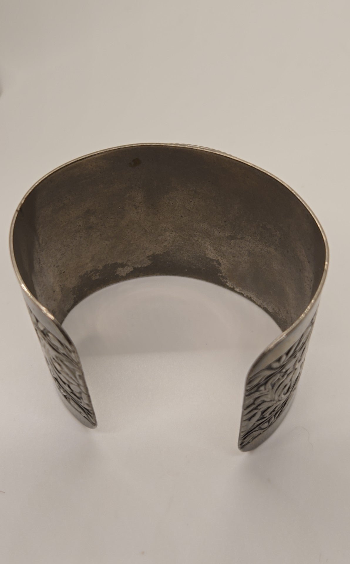 Tigers eye silver thick cuff bracelet with engraving/etching