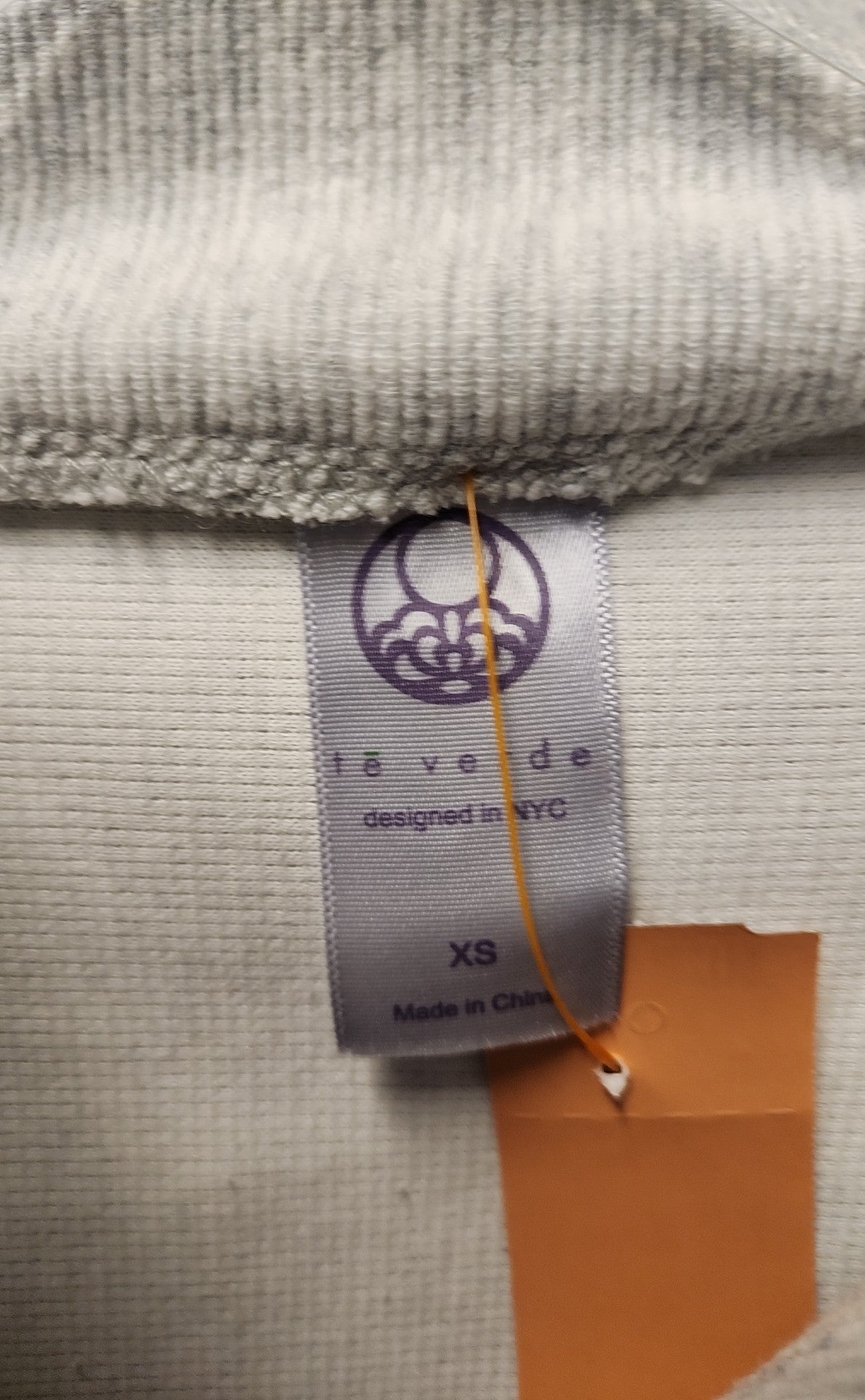 Te Verde Women's Size XS Gray Sweatshirt