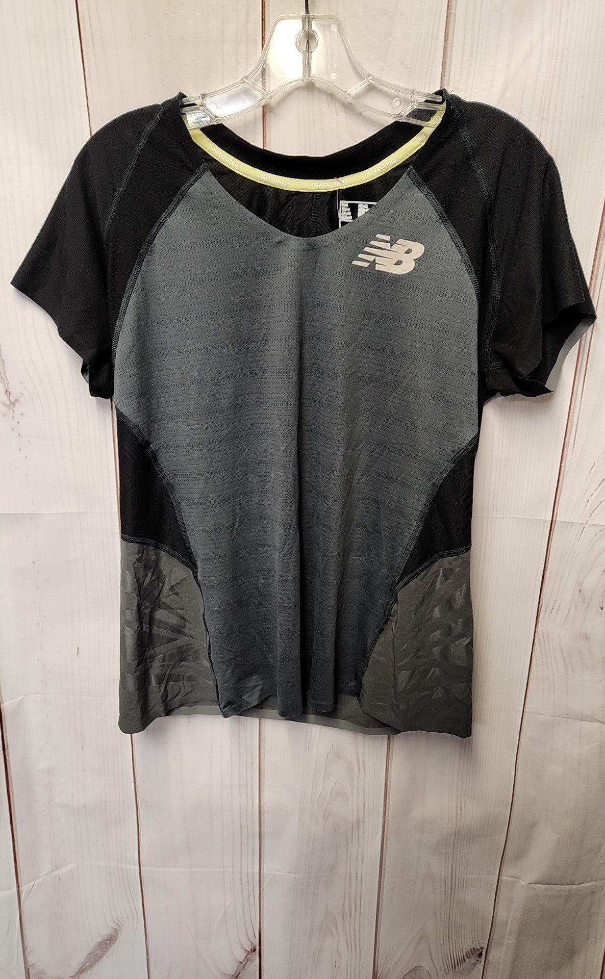 New Balance Women's Size L Black Short Sleeve Top