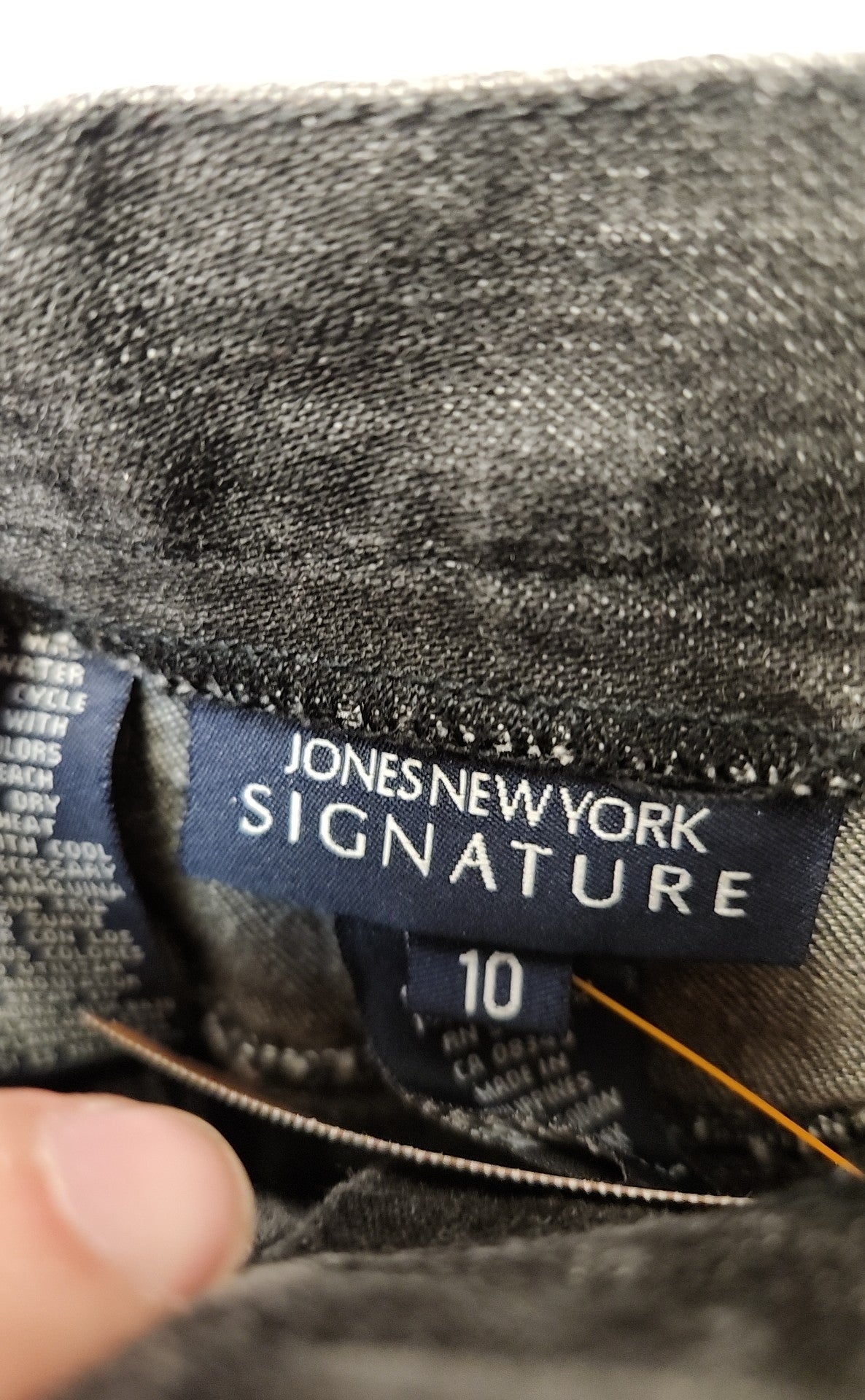 Jones New York Women's Size 10 Black Skirt