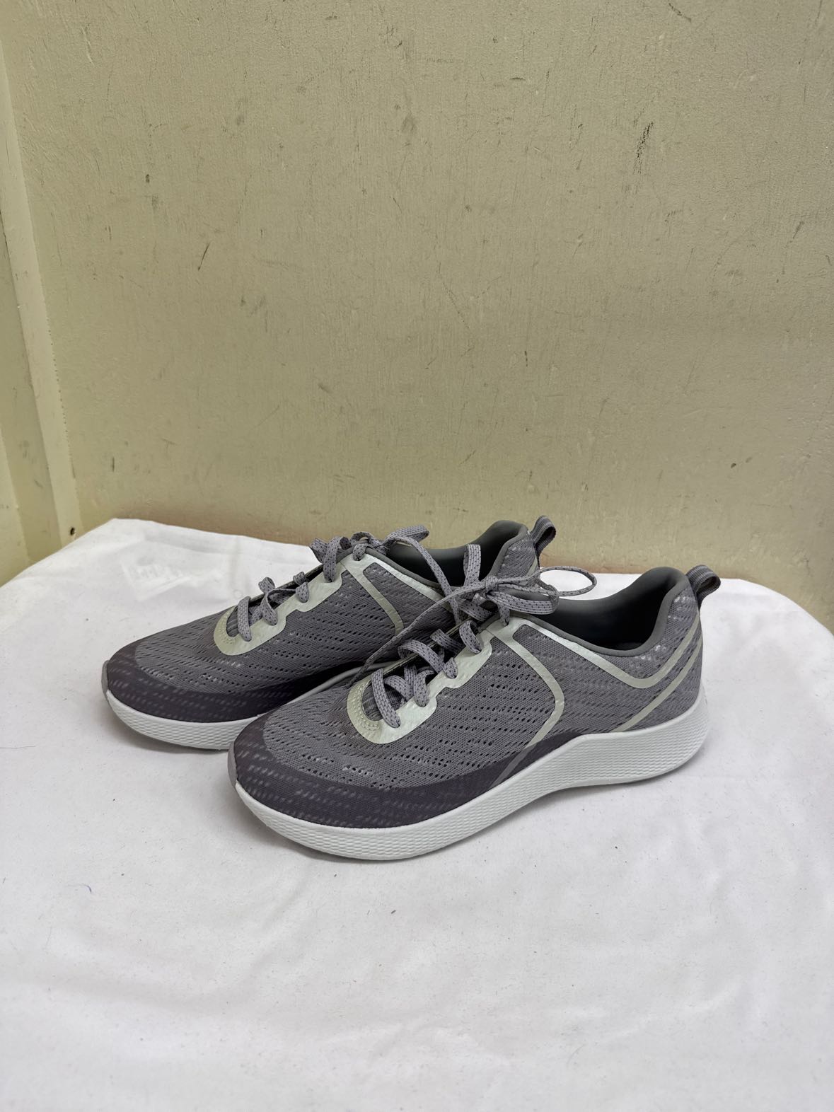 Dansko Women's Size 38 = 7-1/2 Purple Sneakers Shoes