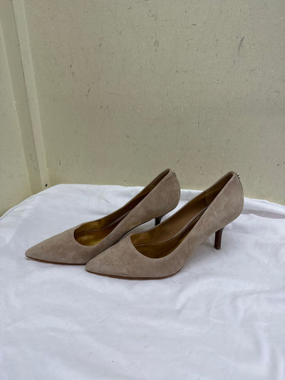 Coach Women's Size 7-1/2 Tan Pumps Shoes