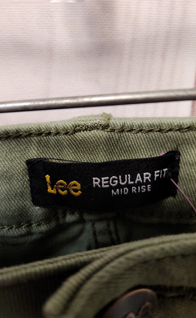 Lee Women's Size 8 Green Shorts