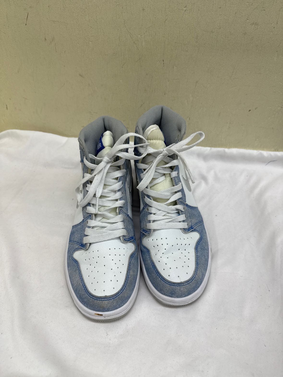 Jordan 1 Retro High Hyper Royal Smoke Grey Men's Size 8 Shoes