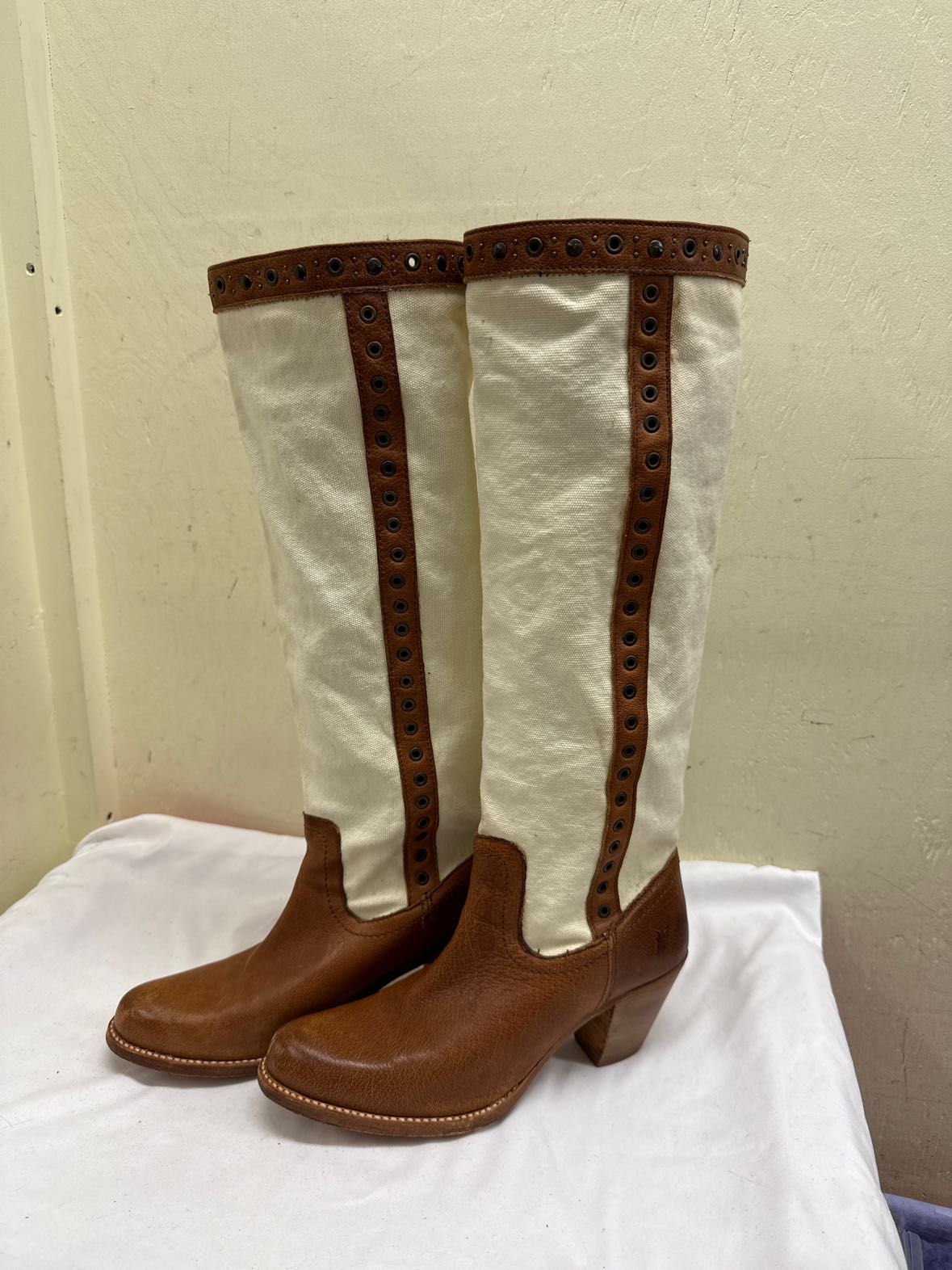 Frye Women's Size 8-1/2 Tan Leather & Canvas Boots Shoes AS IS - STAINS
