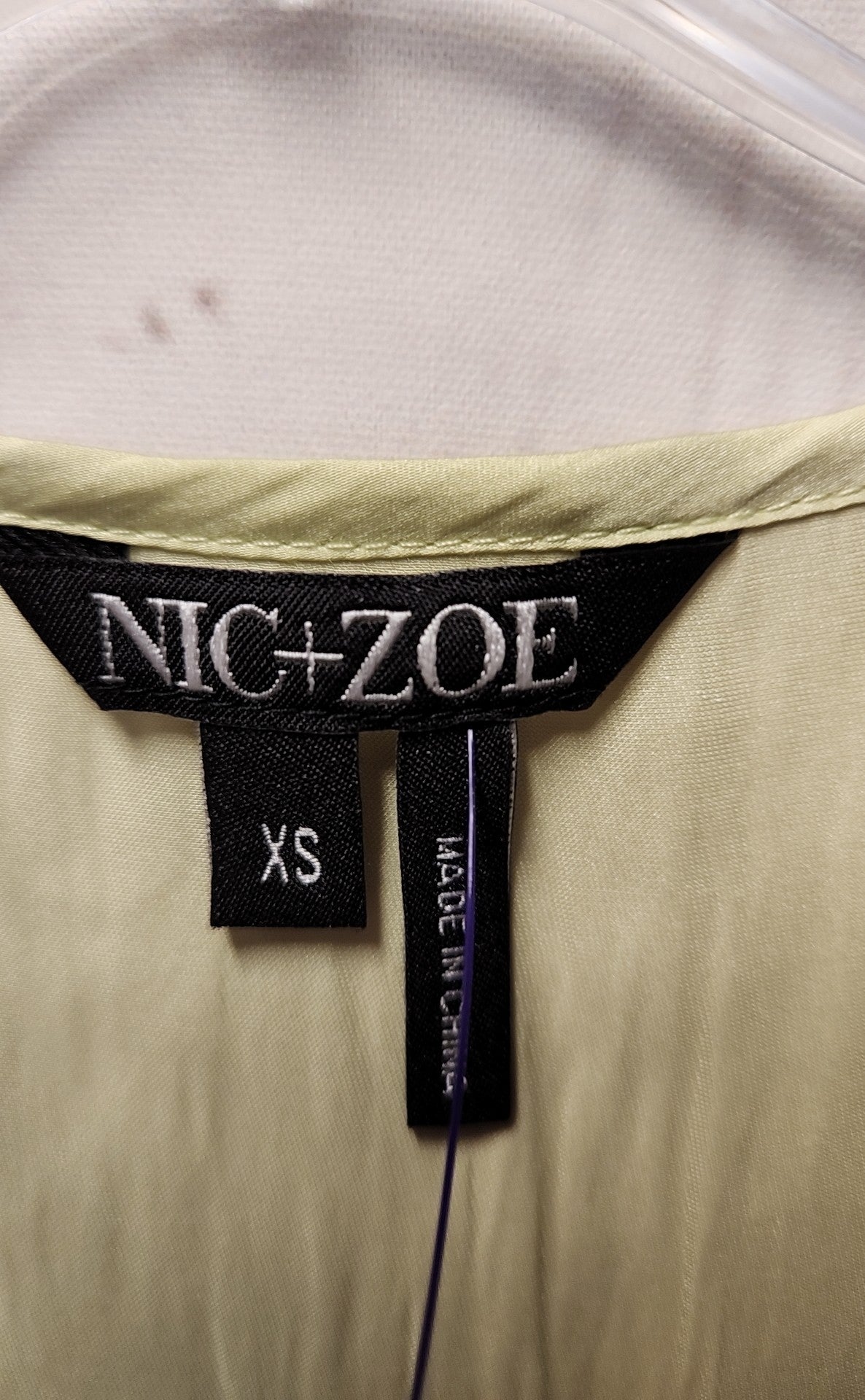 Nic & Zoe Women's Size XS Lime Green Sleeveless Top