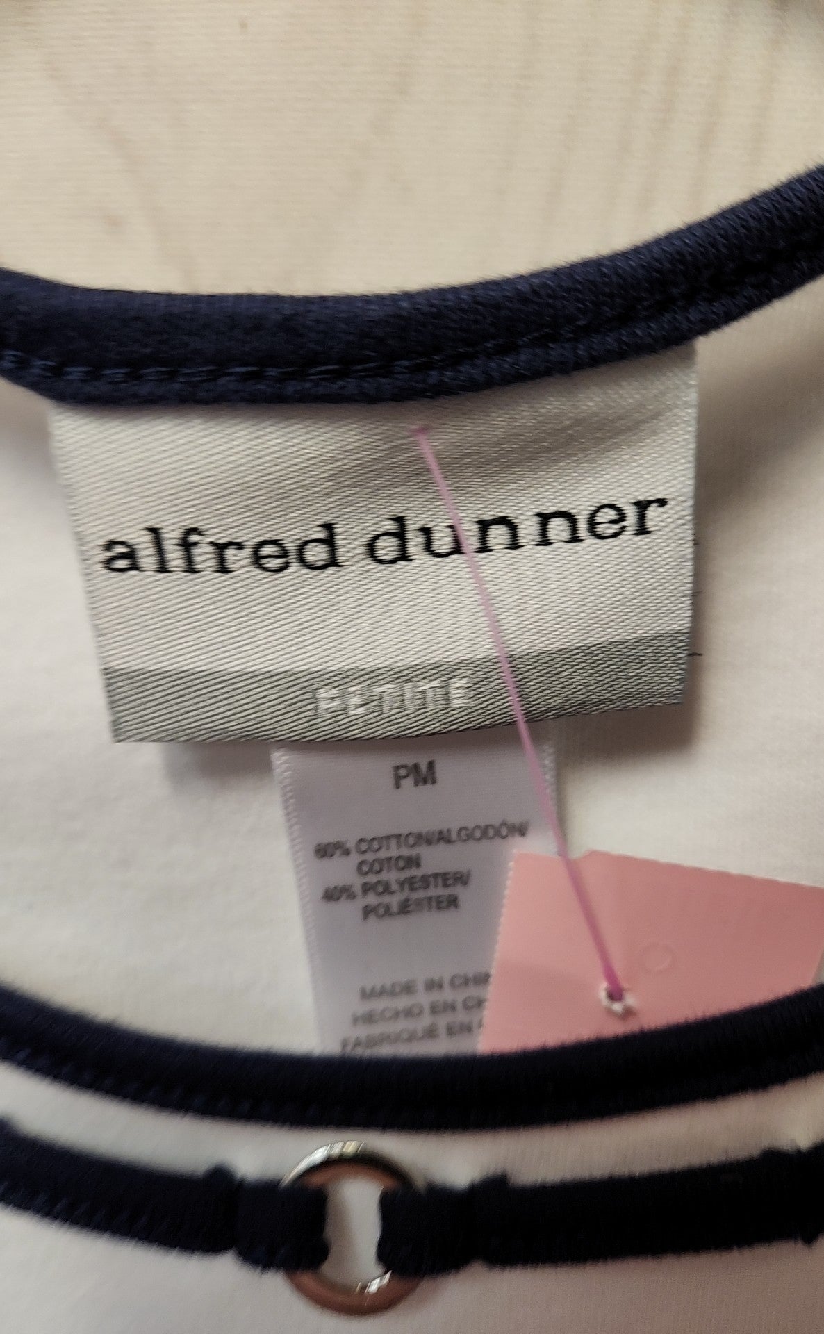 Alfred Dunner Women's Size M Petite White Short Sleeve Top