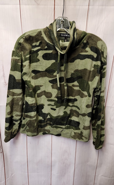 Derek Heart Women's Size M Green Camo Sweatshirt