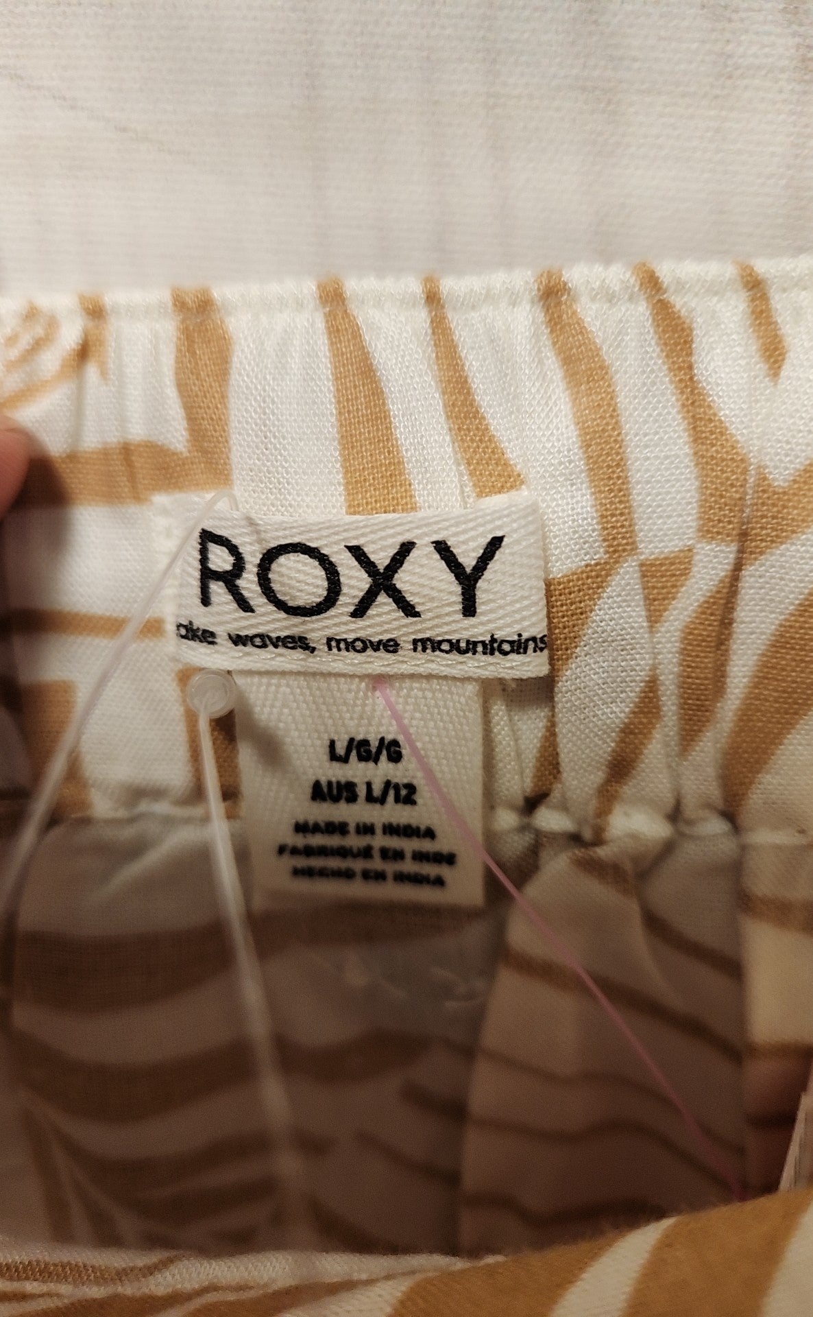 NWT Roxy Women's Size L Beige Skirt