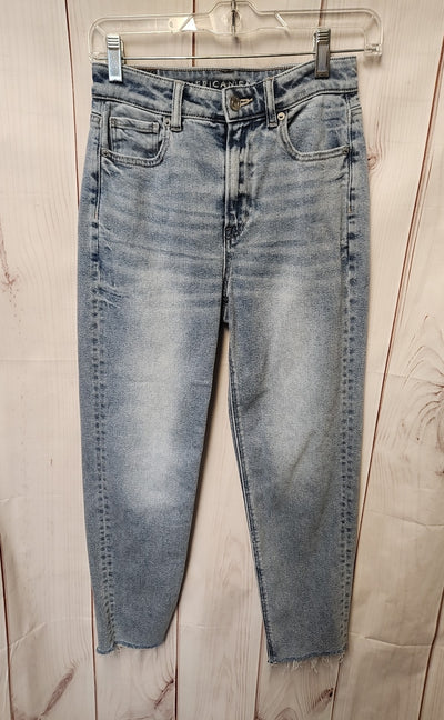 American Eagle Women's Size 25 (0) Short Blue Jeans Mom Straight Jean
