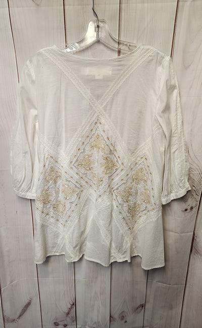 Karta Women's Size M White 3/4 Sleeve Top