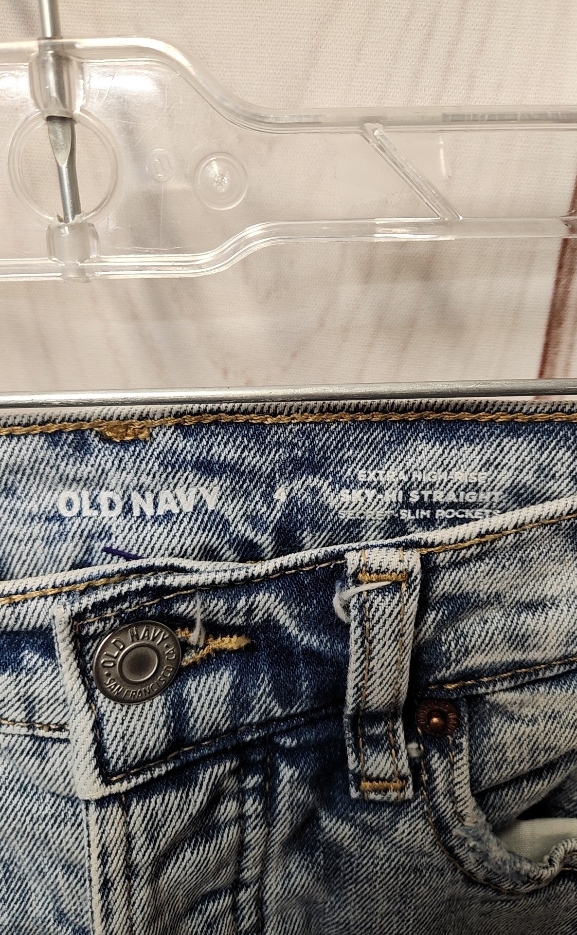 Old Navy Women's Size 27 (3-4) Blue Jeans Sky-hi Straight