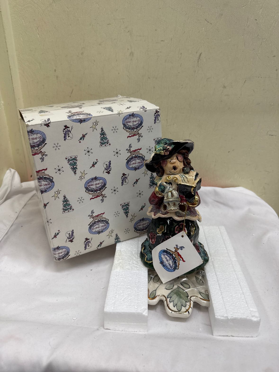 NIB VTG 2000 Blue Sky Christmas Collection Caroler Candleholder(s)