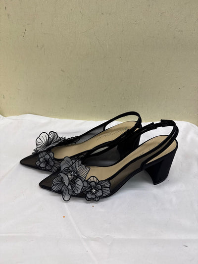 Betsey Johnson Women's Size 8 Black Pumps Shoes