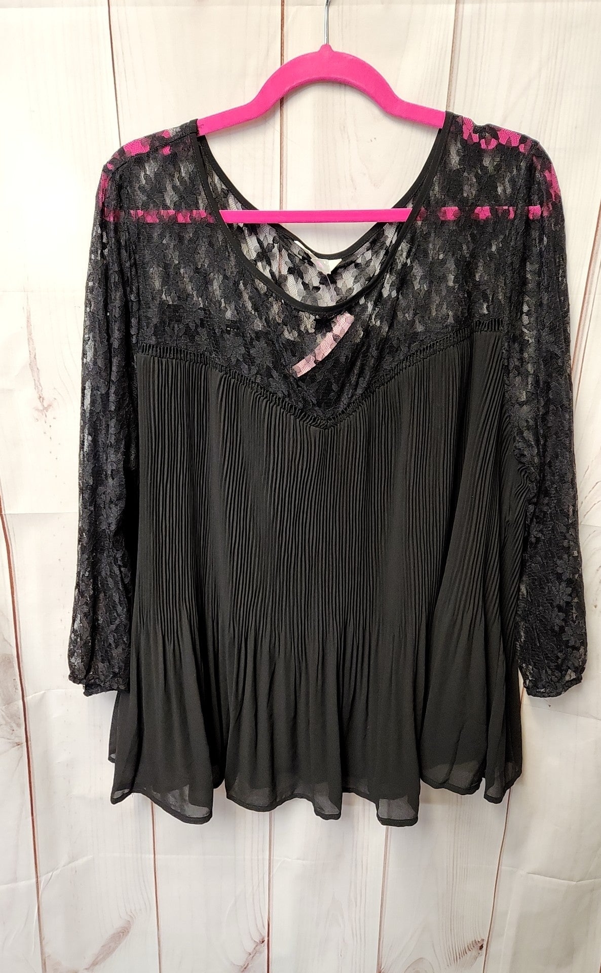 Adiva Women's Size 2X Black 3/4 Sleeve Top