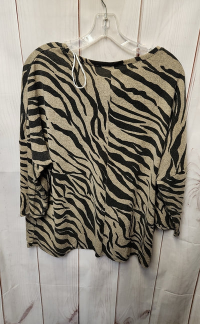 Onque Women's Size L Brown Animal Print 3/4 Sleeve Top