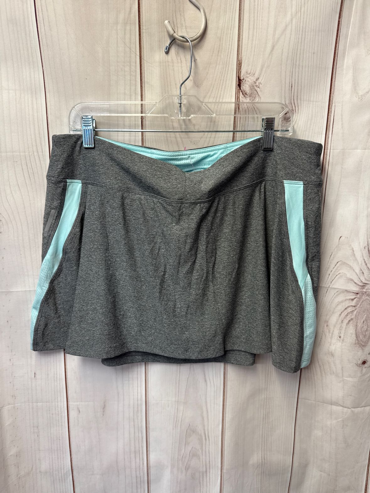 C9 by Champion Women's Size XXL Gray Skorts