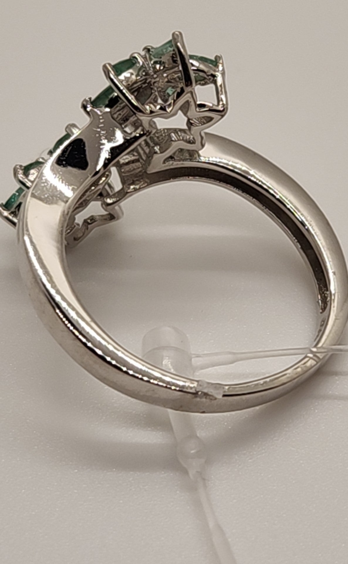 Ring Size 9 Green Emerald Dual Flower .925 Sterling Silver Ring