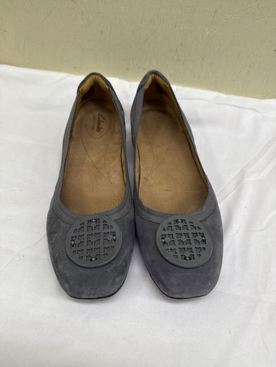 Clarks Women's Size 10 Gray Flats