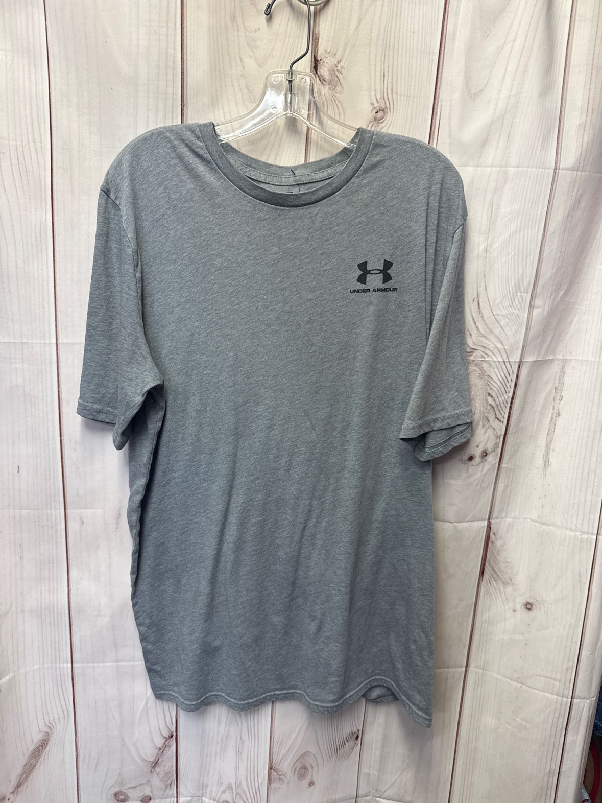 Under Armour Men's Size XL Gray Shirt