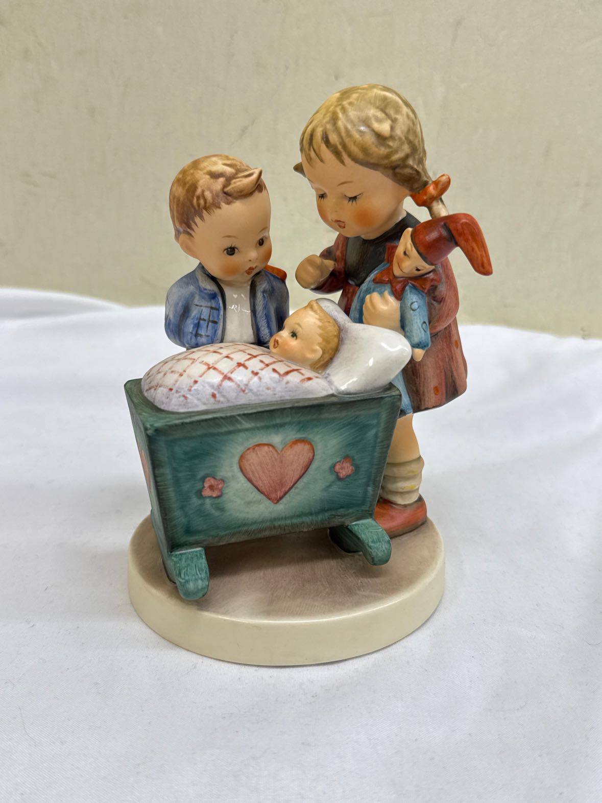 VTG 1955 Hummel #333 'Blessed Event' Figurine