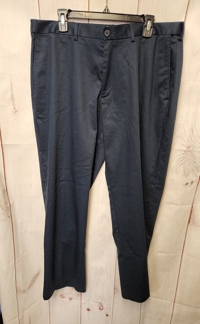 Haggar Men's Size 38x30 Navy Pants