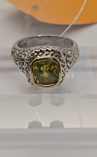 Ring Size 7 18K GE Ring Silver with Electric Yellow Lime Light Green Stone