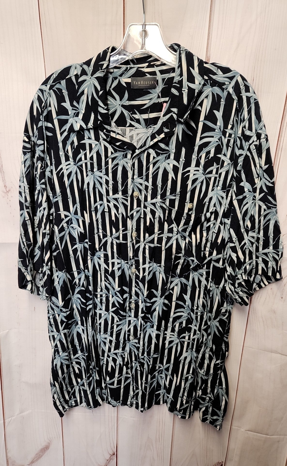 Van Heusen Men's Size XL Black Shirt