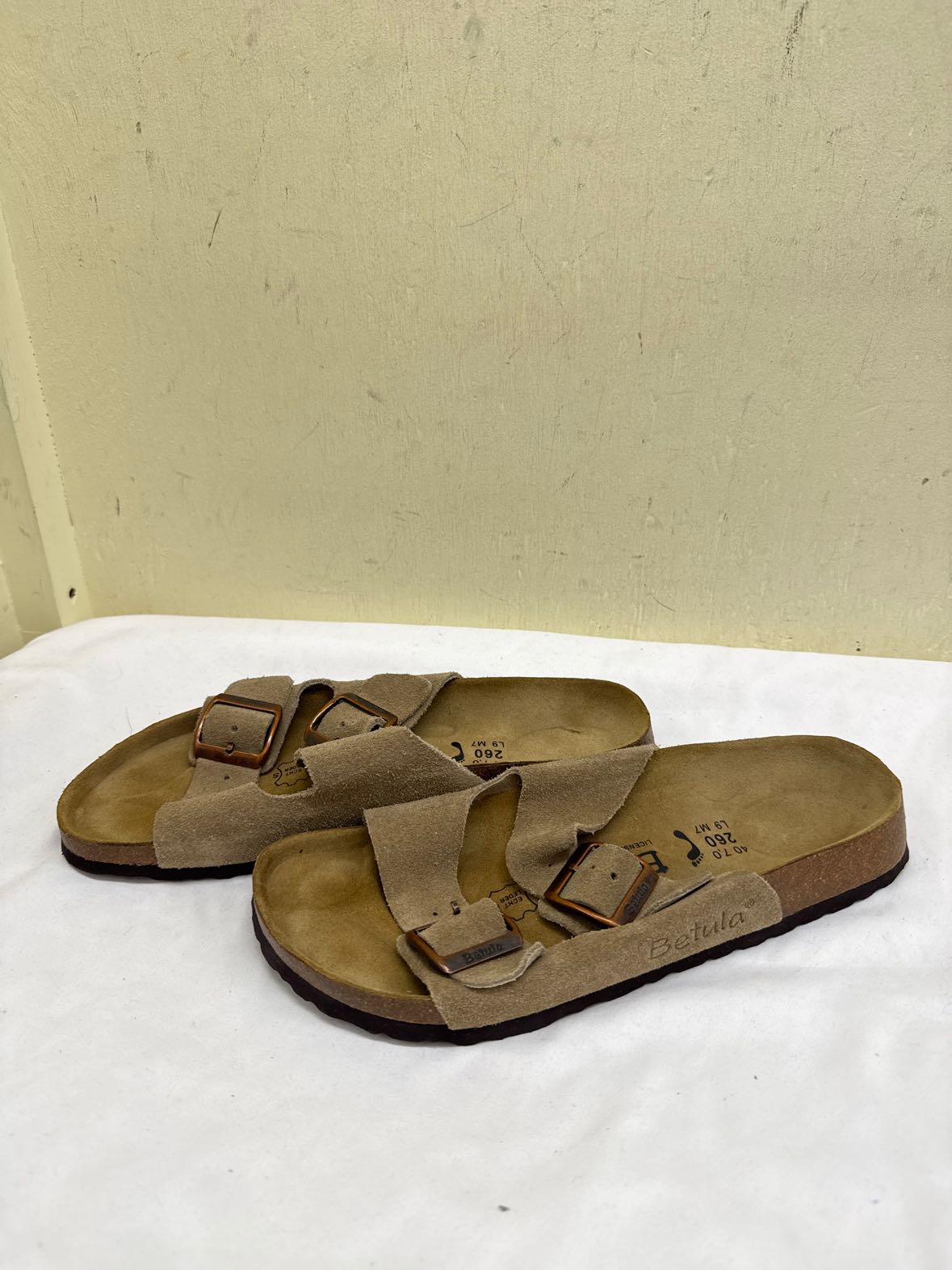 Birkenstock Women's Size 9 Tan Sandals Shoes