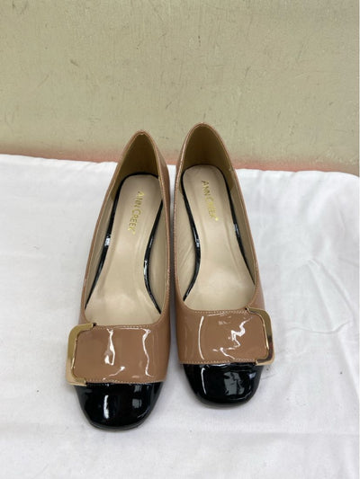 Ann Creek Women's Size 8-1/2 Tan Pumps